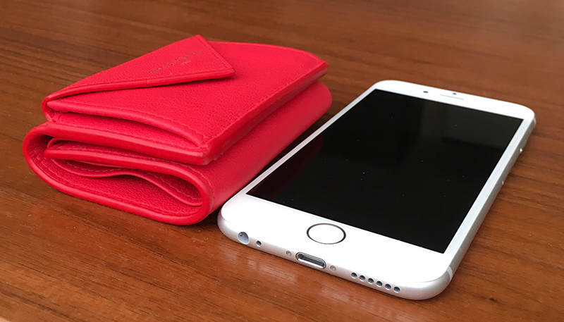 ミニ財布とiPhone8